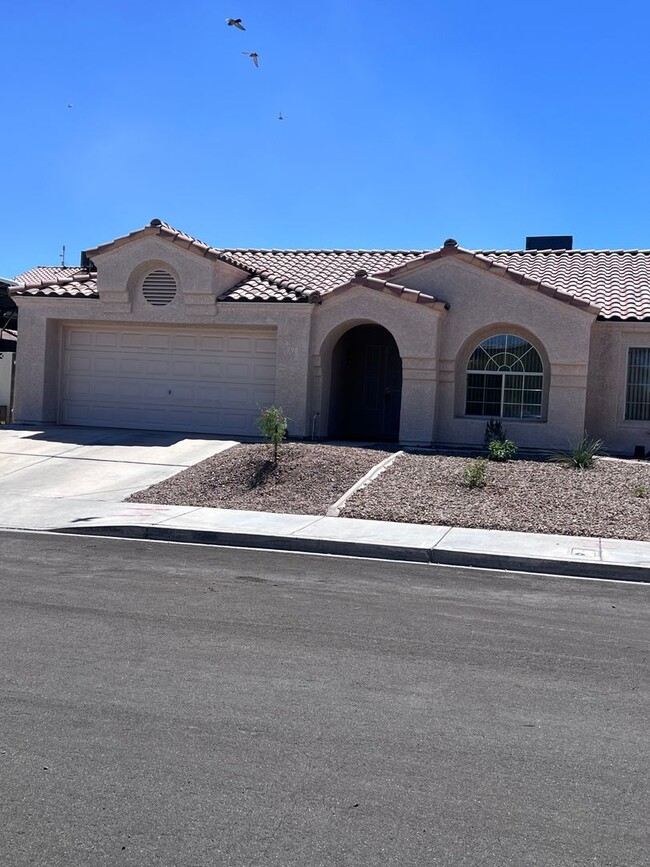 Building Photo - 930 Stetson Dr