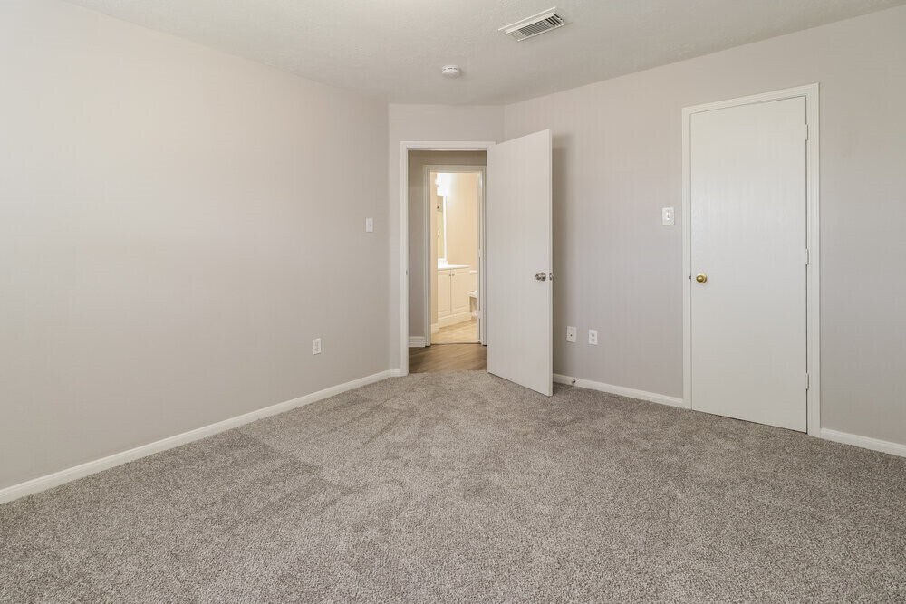 Foto del edificio - 3035 Cinnamon Glen Dr