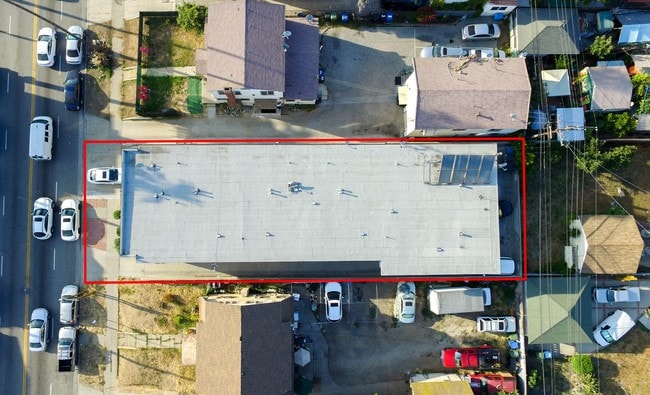 Building Photo - 654 N Normandie