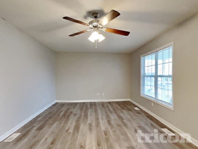 Foto del edificio - 701 Avondale Dr