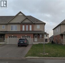 Building Photo - 371 Vincent Dr