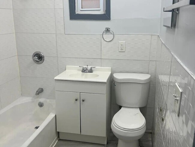 Foto del edificio - 105 Wilkinson Ave