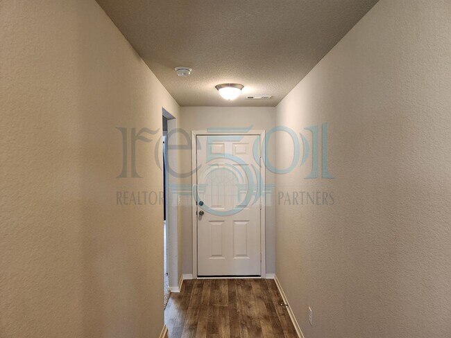 Foto del edificio - Modern Living in Wisteria: Contemporary 3-Bed 2-Bath Oasis Near I-430