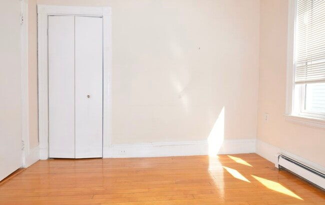 Bedroom - 114 Sagamore St