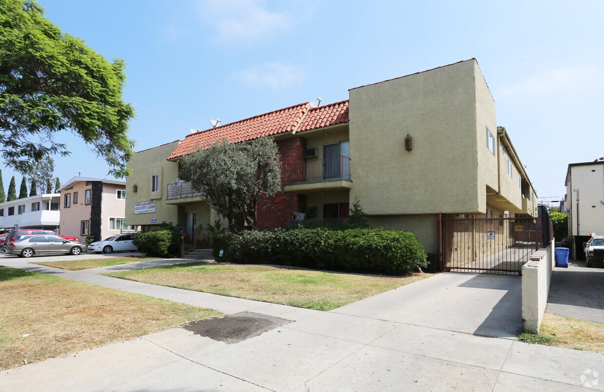 3748 Midvale Ave, Los Angeles, CA 90034 3748 Midvale Ave Los Angeles