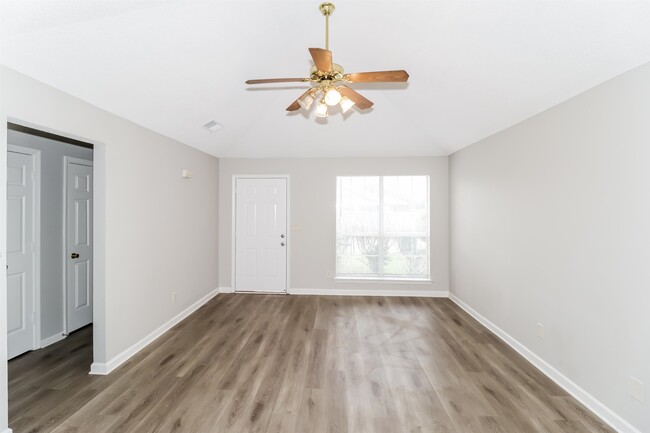 Building Photo - 3538 E Regency Park Cir