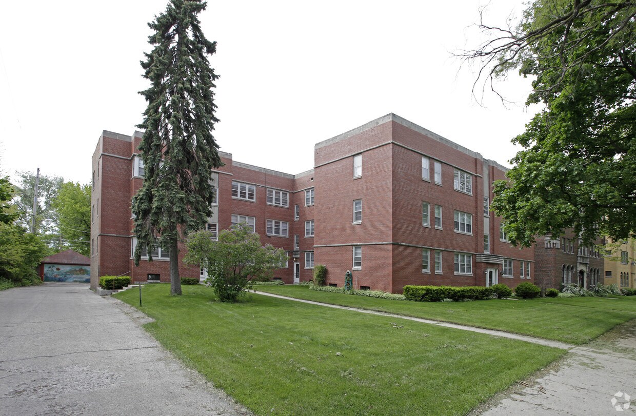 Primary Photo - 5425-5433 W Martin Dr