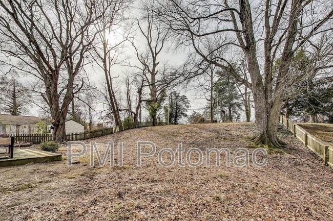 Foto del edificio - 2909 Barrister Ln