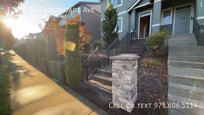 Foto del edificio - 17108 SE Crossroads Ave