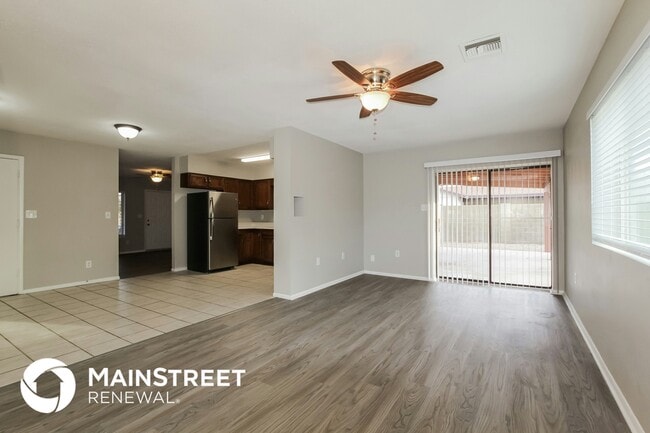 Foto del edificio - 16446 N 62nd Ave