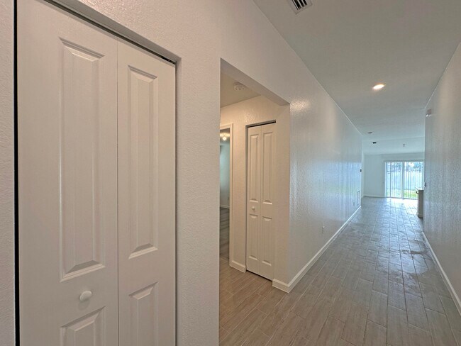 Foto del edificio - 4225 Abernathy Wy