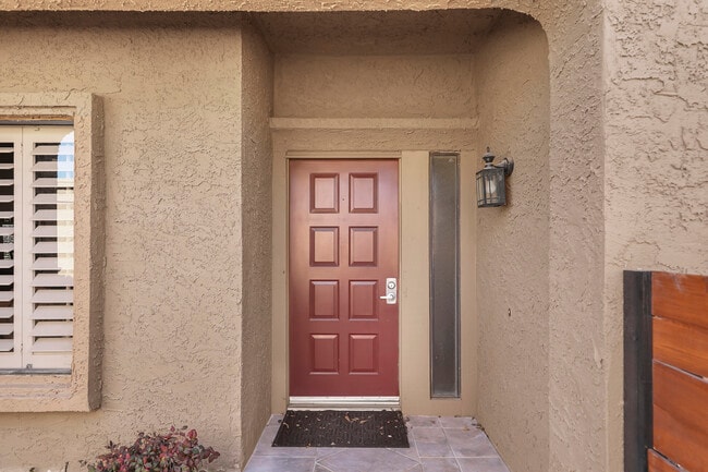 Building Photo - 44389 Cannes Ct