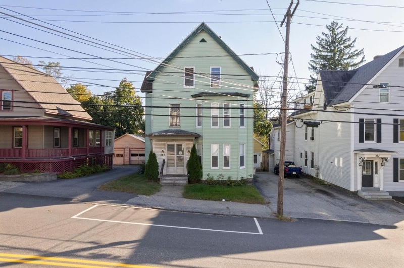 Primary Photo - 287 Bridge St