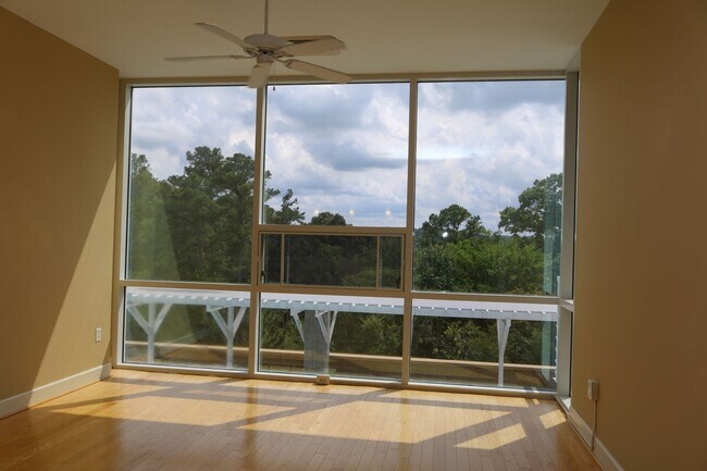Foto del edificio - Wonderful Upscale condo loft apartment ava...