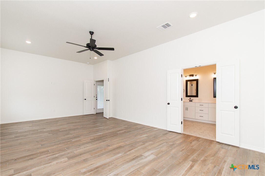 Building Photo - 3225 Tortuga Ct