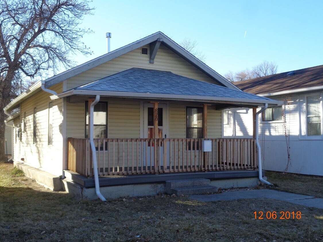 Primary Photo - 2 Bedroom House with an Oversized 1 Car Ga...