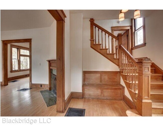 Building Photo - 4 br, 2 bath House - 453 North Wheeler Street