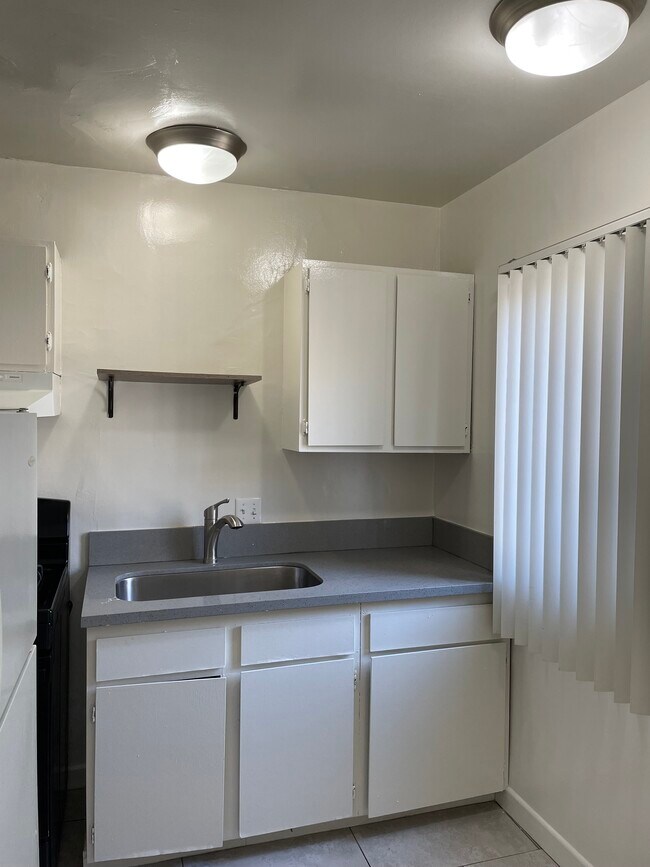 Foto del edificio - Westwood Plaza Apartments