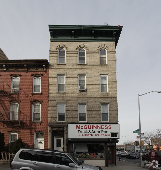 Foto del edificio - 233 Calyer St