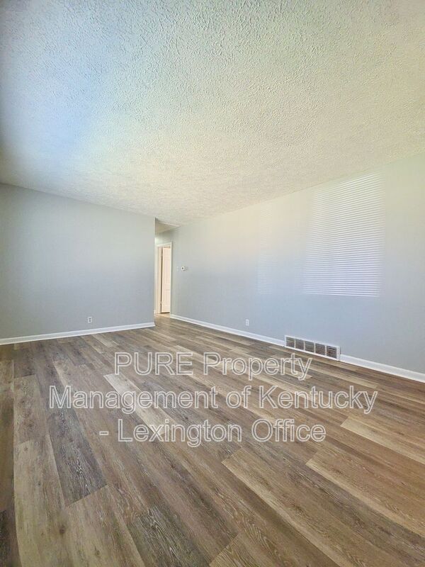 Photo - 220 Garrett Ave House