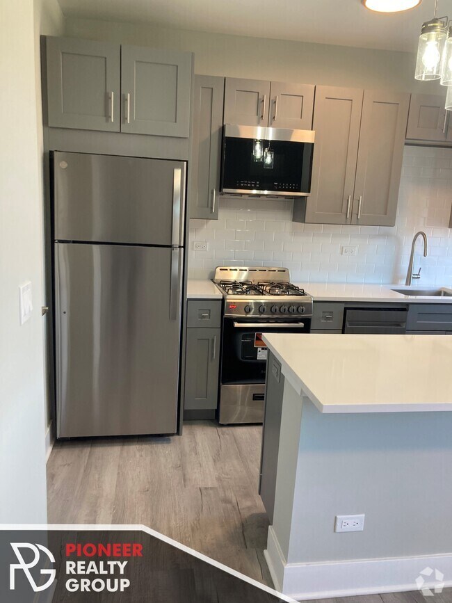 Culver Johnsons Pet Friendly Apartments for Rent Glencoe, IL 1