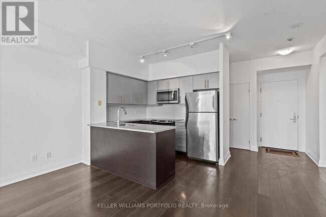 Building Photo - 83 Redpath Ave