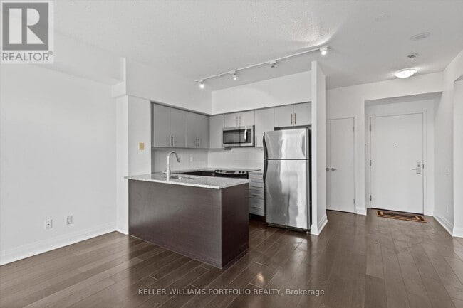 Photo du bâtiment - 83 Redpath Ave