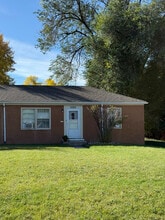 Building Photo - 1525 E Caramillo St Building Photo - 1525 E Caramillo St