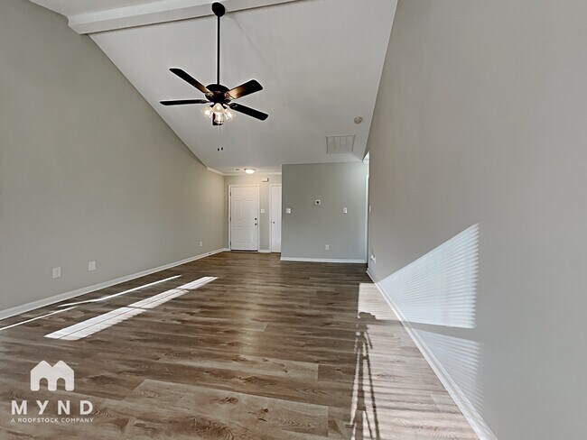 Foto del edificio - 1300 Newfound Hollow Dr