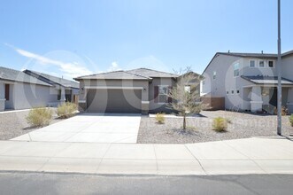 Building Photo - 753 W Nova Pl