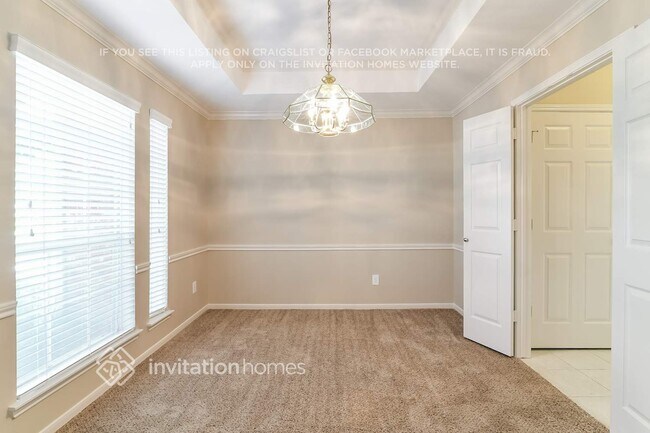 Building Photo - 11907 Lakewood Hills Dr