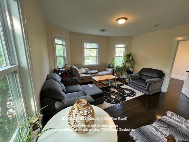 Foto del edificio - 193 Cypress St