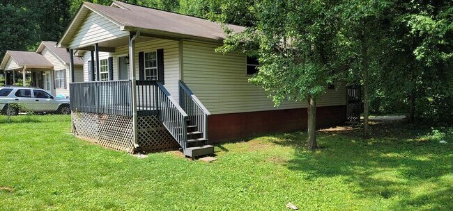 Building Photo - 1820 Tillery St NE