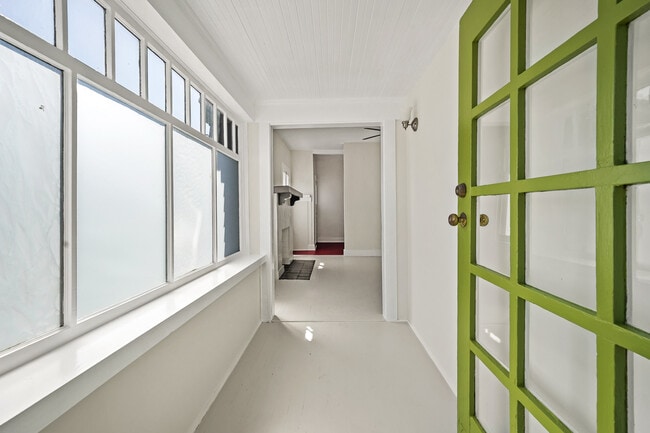 Building Photo - 50 Wavecrest Ave