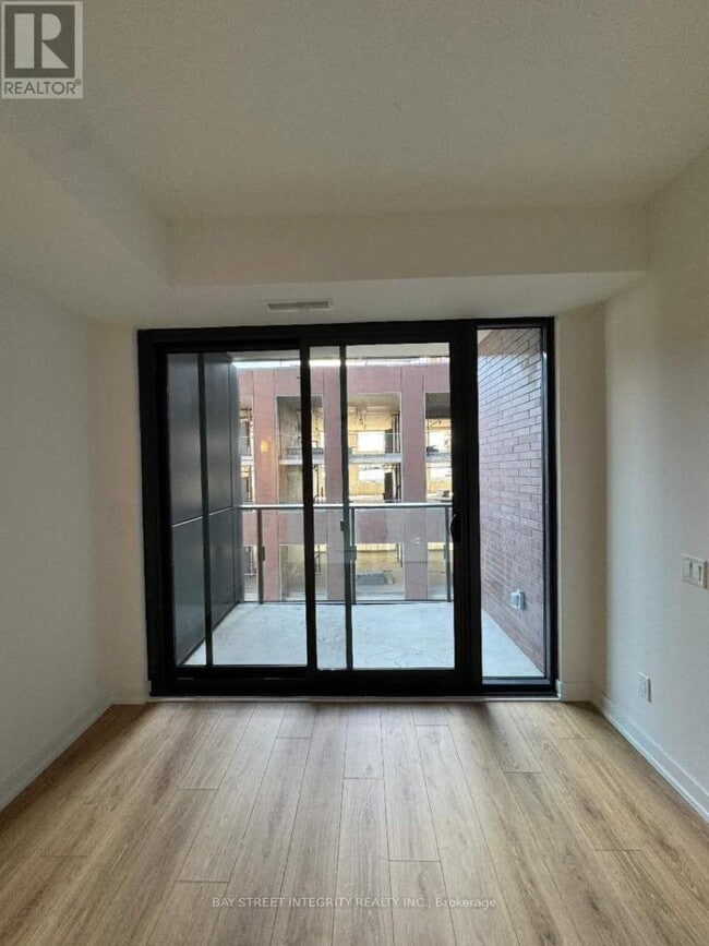 Photo du bâtiment - 35 Parliament St