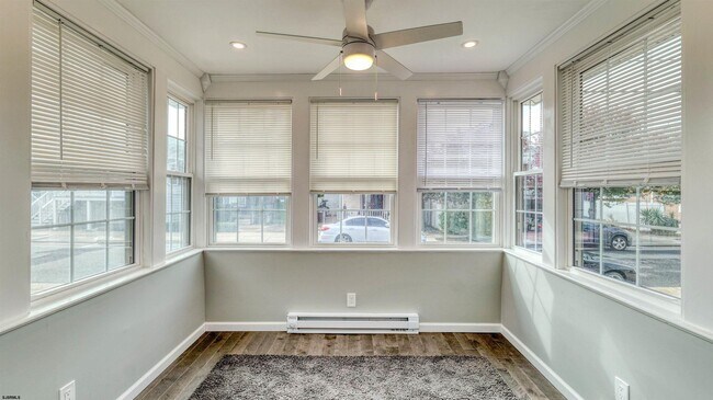 Foto del edificio - 103 N Harvard Ave