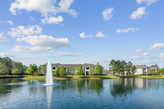 Foto del edificio - Oakleaf Plantation Apartments