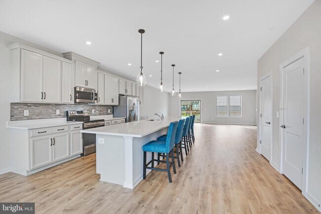 Foto del edificio - 222 Petite Sirah Terrace SE