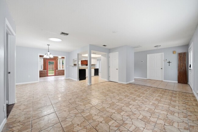 Foto del edificio - 8334 Crosswicks Dr