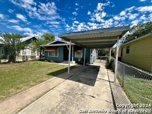 Building Photo - 414 Adaes Ave