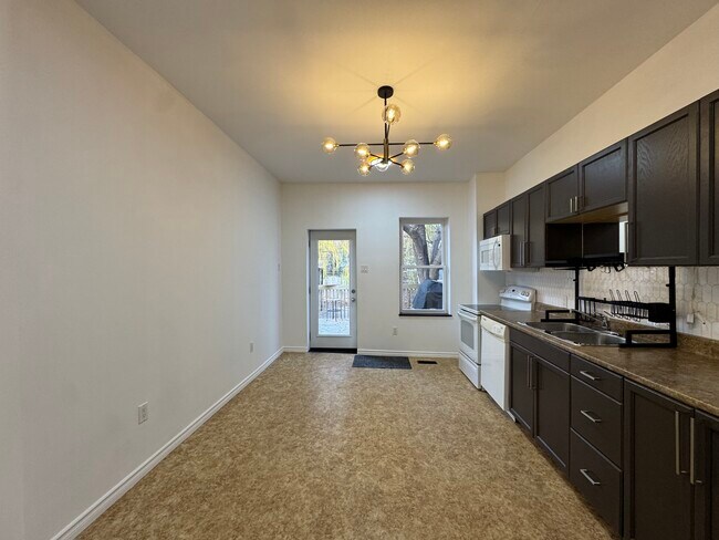 Photo du bâtiment - 310 Riverdale Av