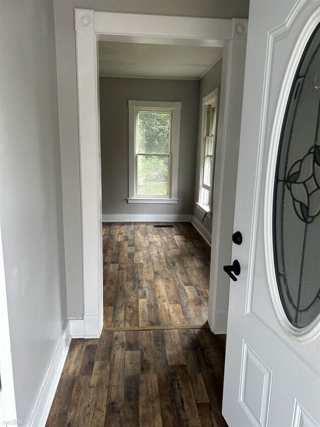 Foto principal - 3 br, 1.5 bath Duplex - 405 Church Street