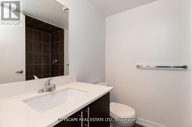 Photo du bâtiment - 1420 Dupont St