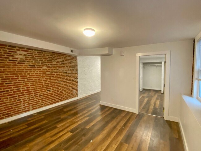 Foto del edificio - 1624 Aliceanna St