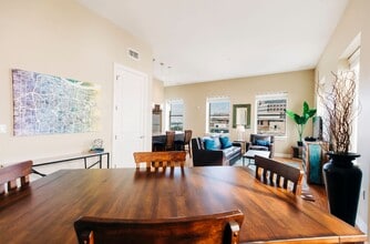 SoHo- Dining Area - Metro67