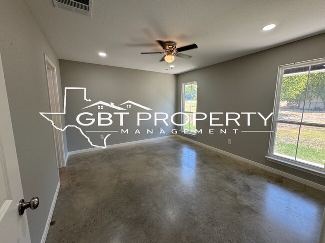 Foto del edificio - 383 E Burleson Ave