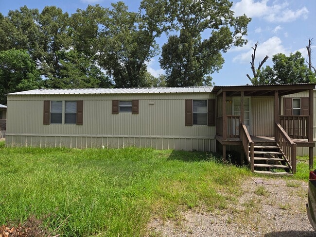 Building Photo - 22091 Bowden Dr