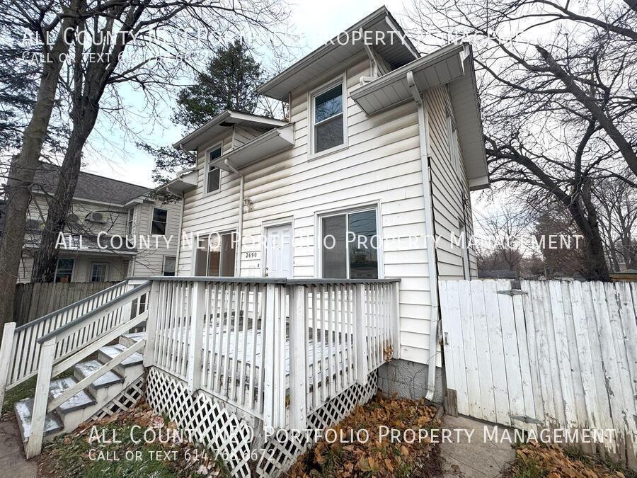 Primary Photo - Spacious 2-Bed Home with Backyard & Natura...