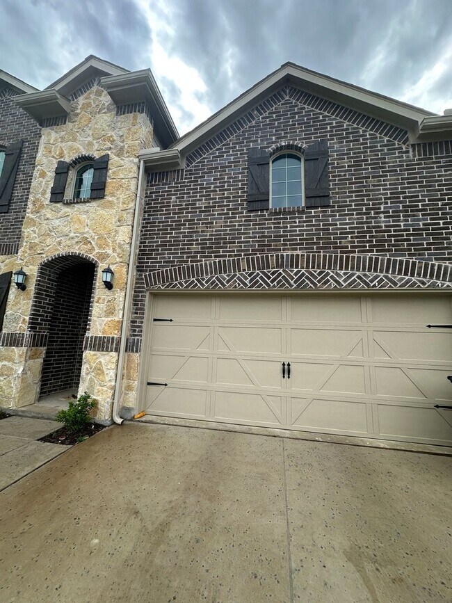 Foto del edificio - Stunning 4BR House in Little Elm