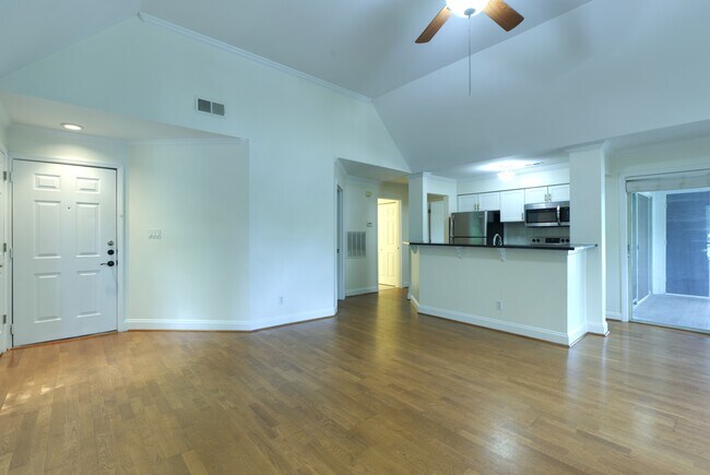 Foto del edificio - 2512 Cranbrook Ln